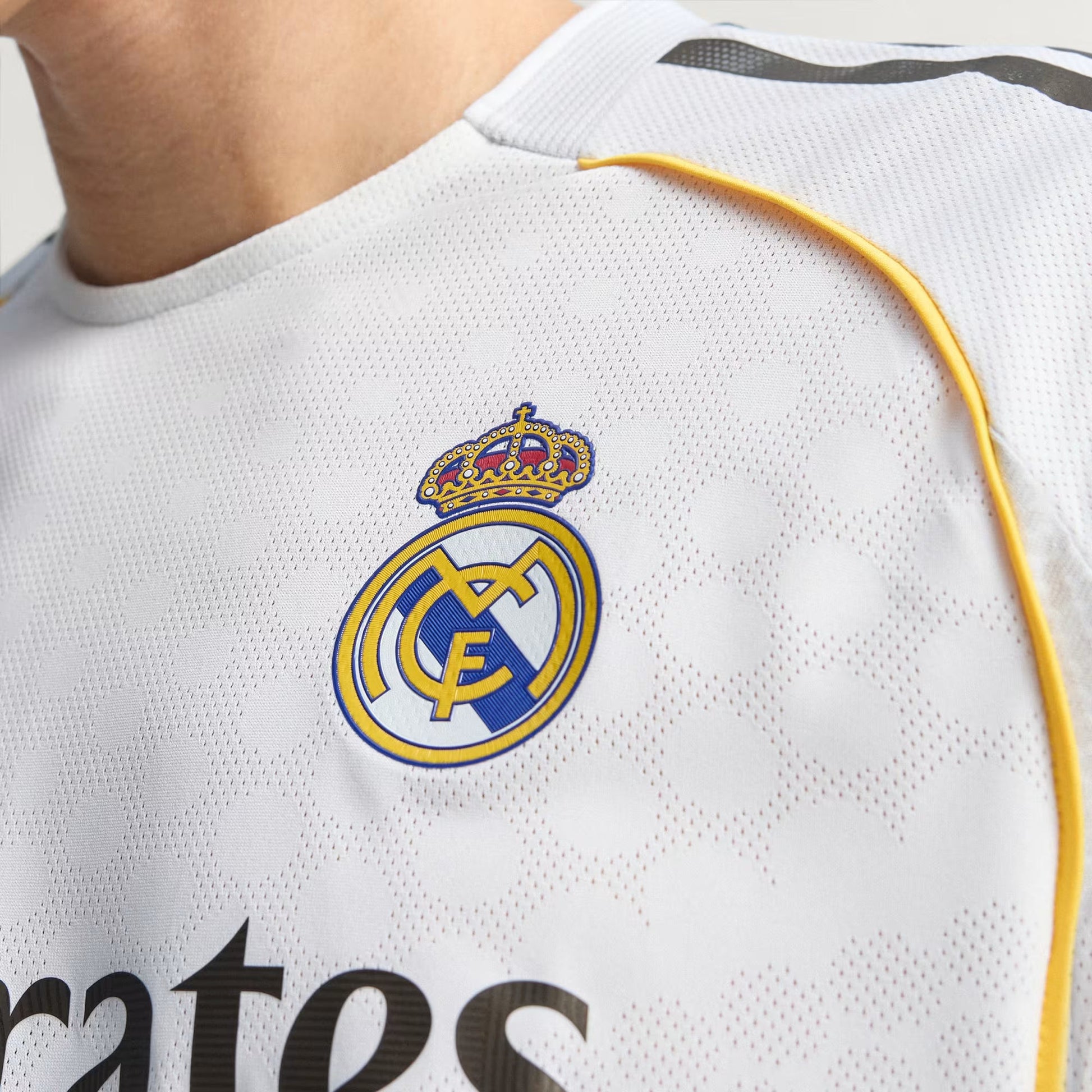 Real Madrid Home Long Sleeve Player Jersey 25/26